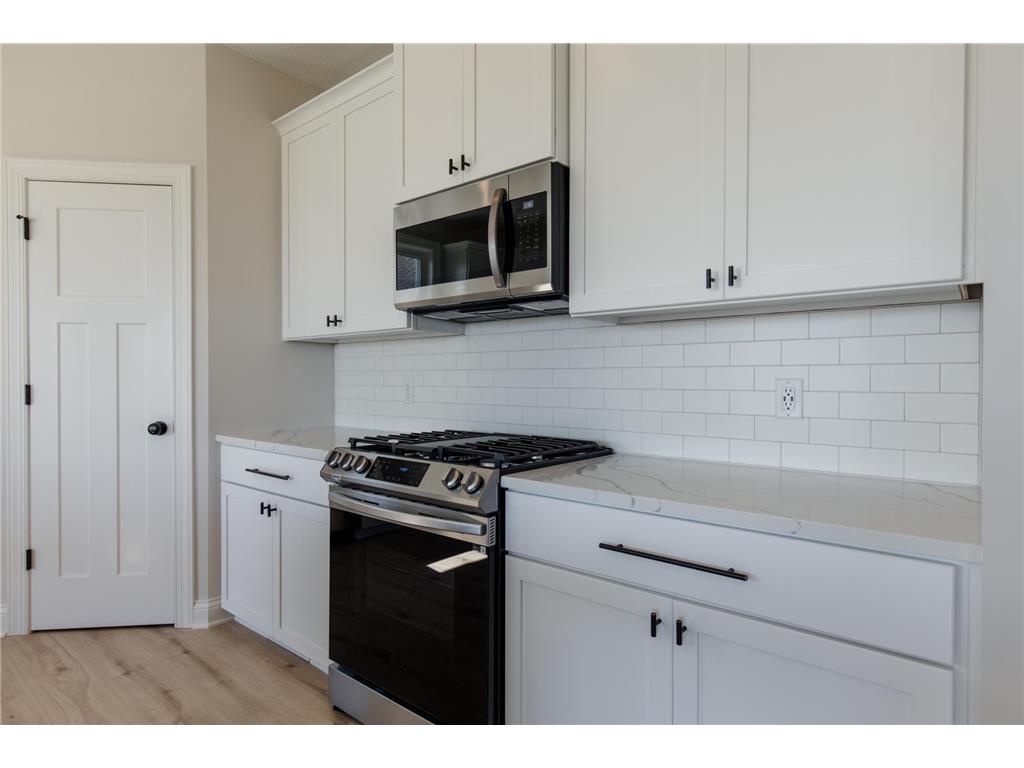 4817 127th Circle NE Blaine MN 55449 6805000 image5