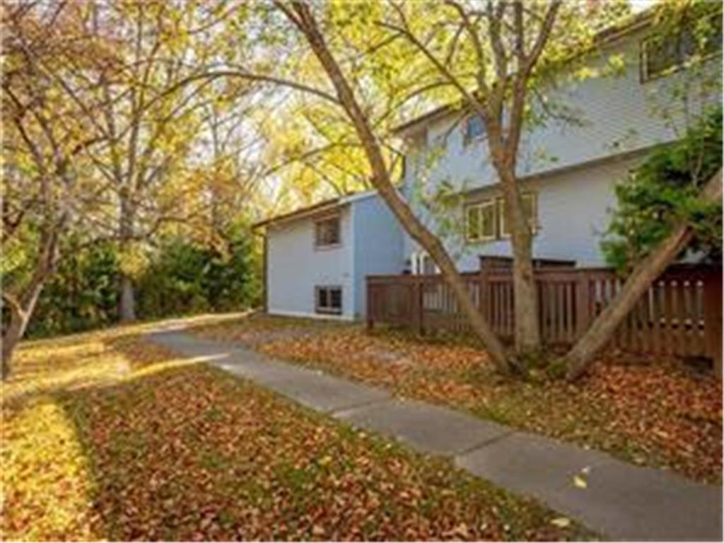 4819 Grenwich Way N Oakdale MN 55128 7070573 image1