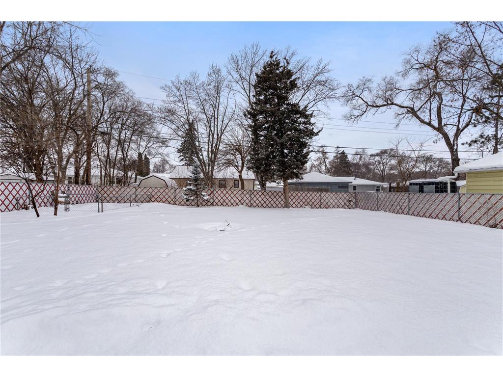 4819 Hampshire Avenue N Crystal MN 55428 6824365 image3