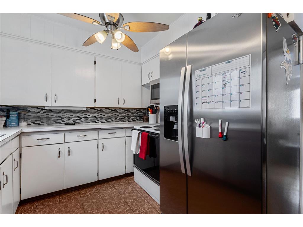 4819 Hampshire Avenue N Crystal MN 55428 6824365 image4