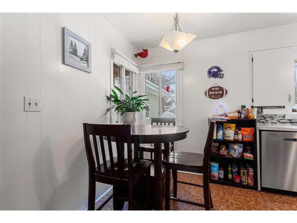 4819 Hampshire Avenue N Crystal MN 55428 6824365 image6