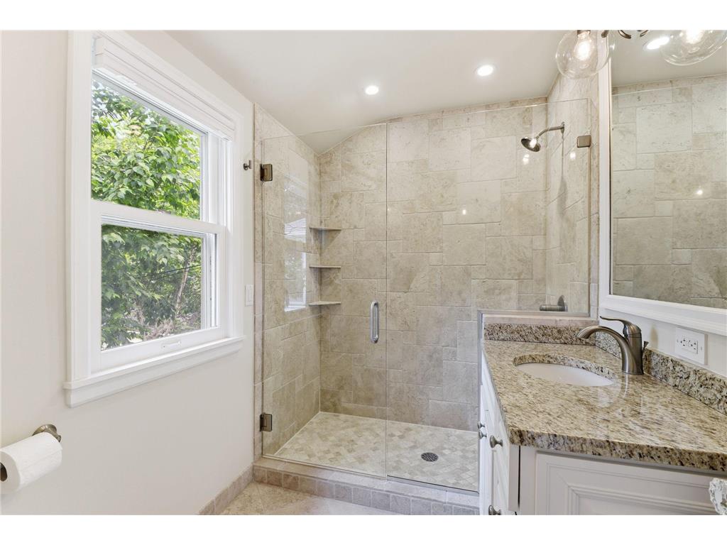 4820 Dowling Street Minneapolis MN 55406 7076699 image14