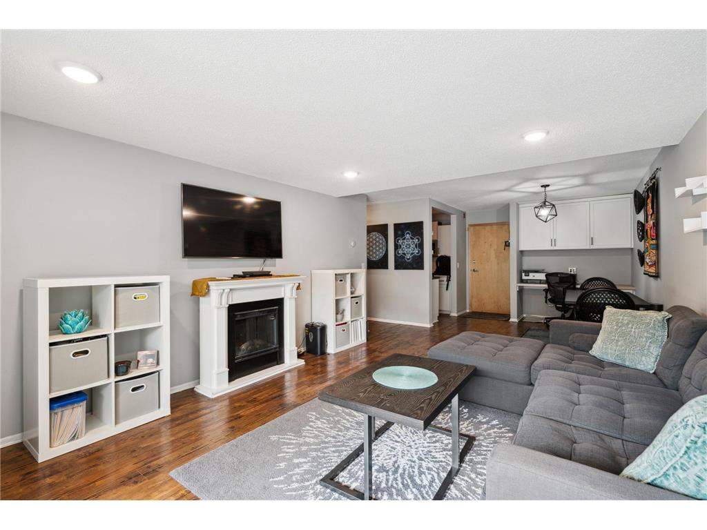 4820 Park Commons Drive #128 Saint Louis Park MN 55416 6393663 image1