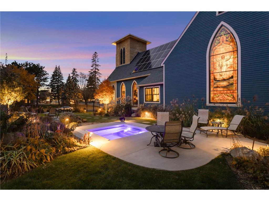 4820 Stewart Avenue White Bear Lake MN 55110 6447810 image1