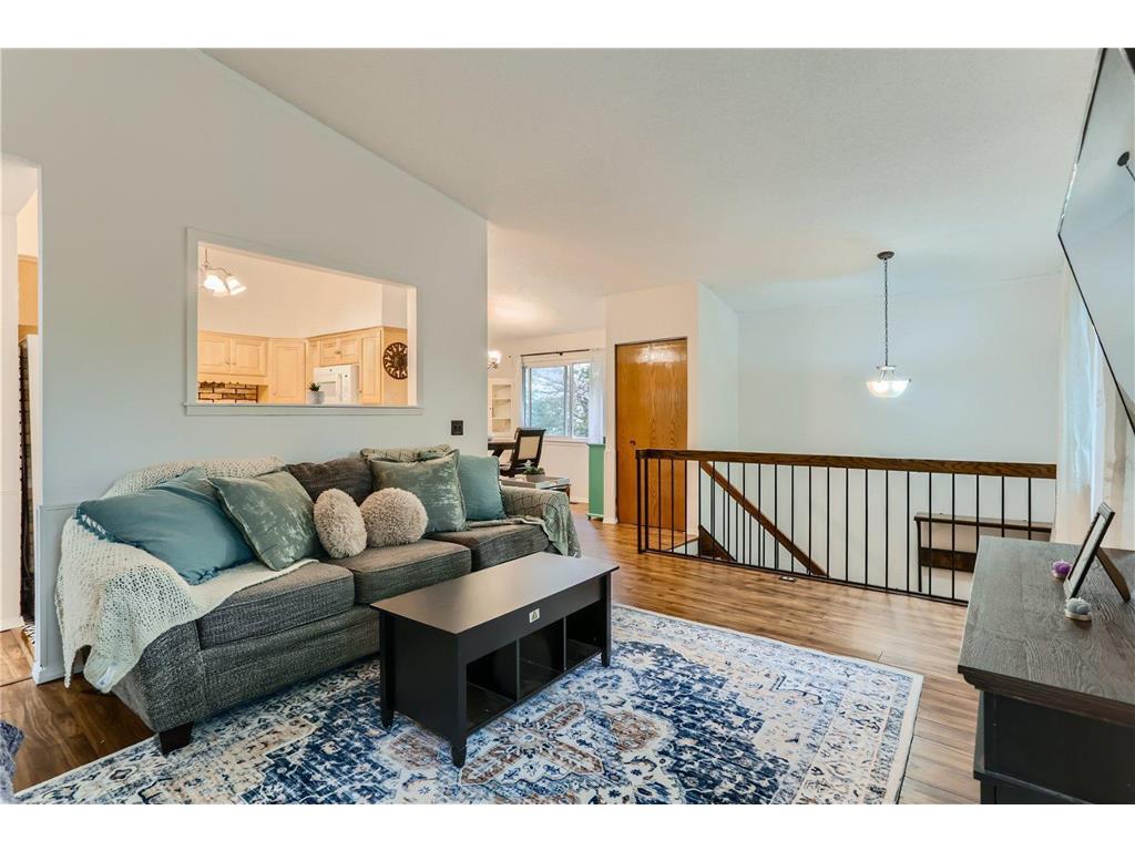 4821 Grenwich Way N Oakdale MN 55128 6522789 image1