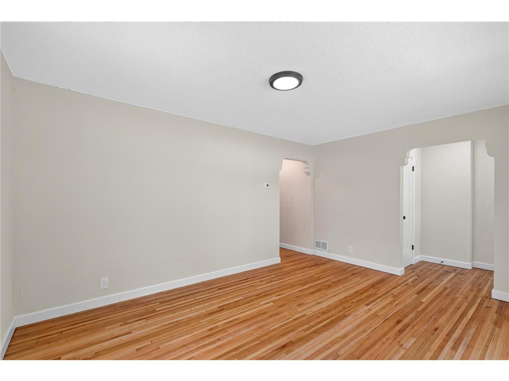 4823 Girard Avenue N Minneapolis MN 55430 7098516 image13