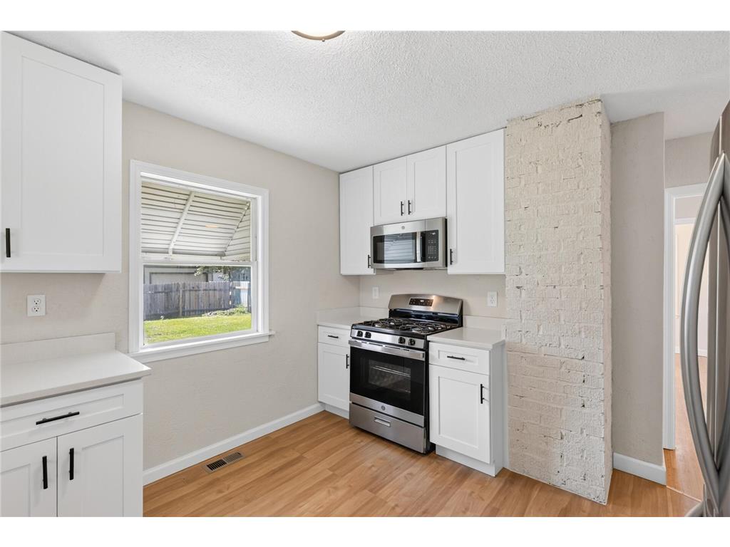 4823 Girard Avenue N Minneapolis MN 55430 7098516 image15