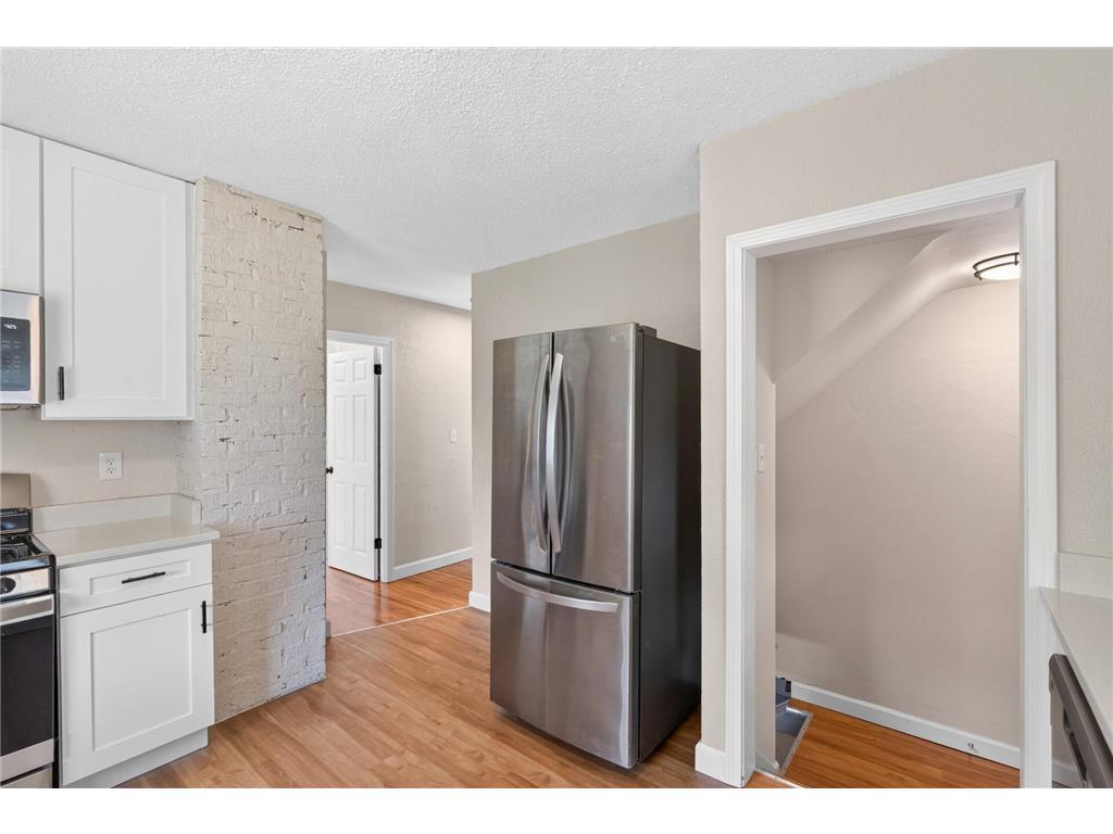 4823 Girard Avenue N Minneapolis MN 55430 7098516 image16
