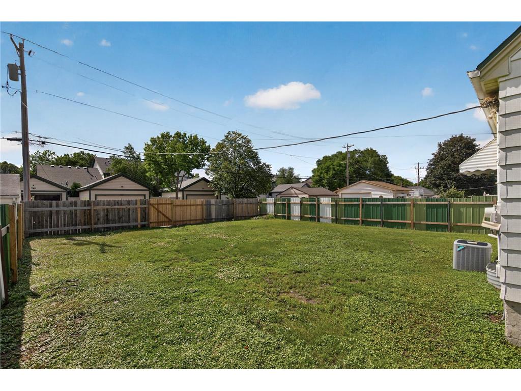 4823 Girard Avenue N Minneapolis MN 55430 7098516 image30
