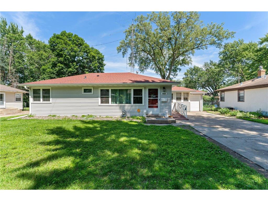 4824 Georgia Avenue N Crystal MN 55428 6750477 image1