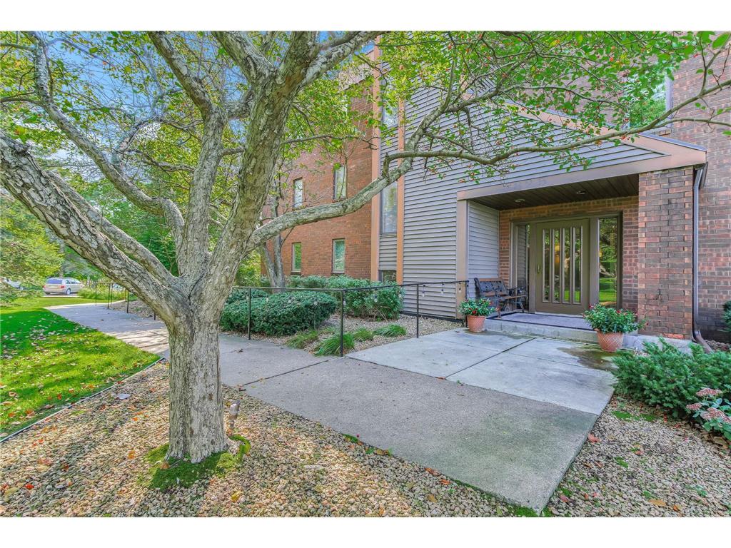 4825 Babcock Trail #2005 Inver Grove Heights MN 55077 6796697 image1