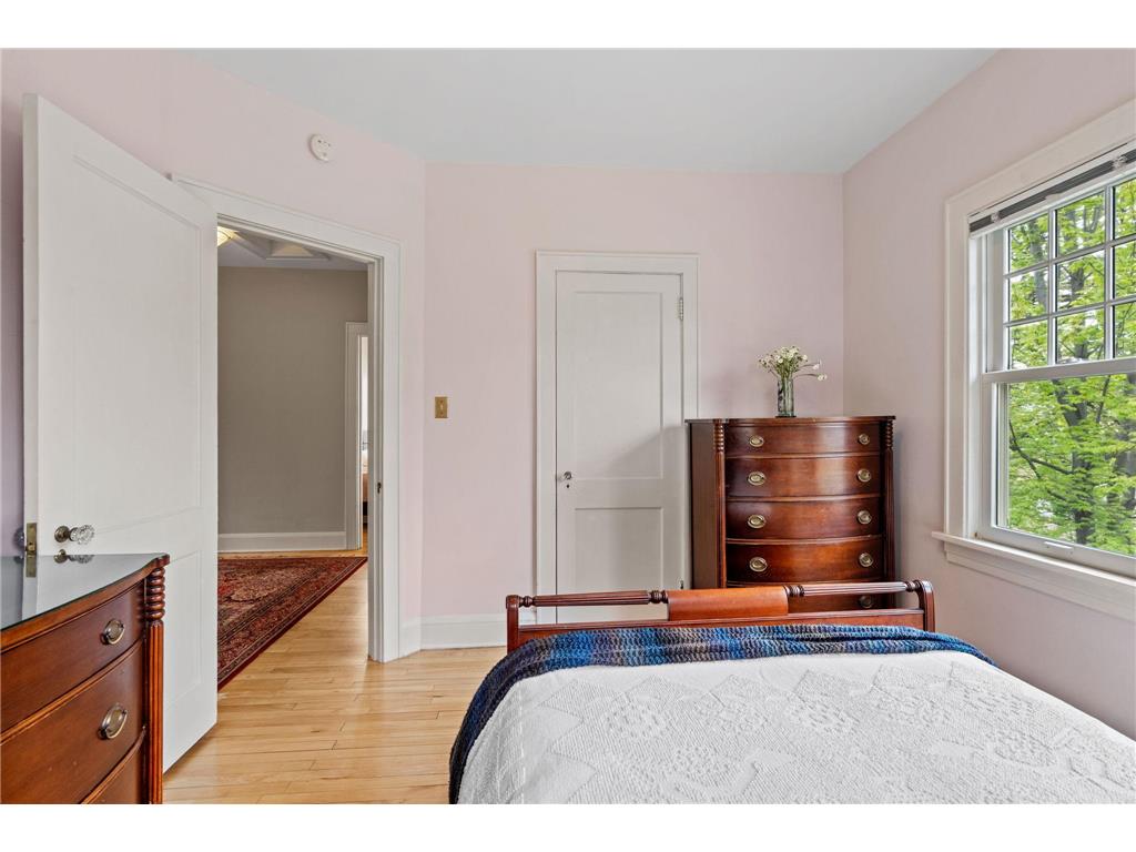 4825 Girard Avenue S Minneapolis MN 55419 7067872 image36
