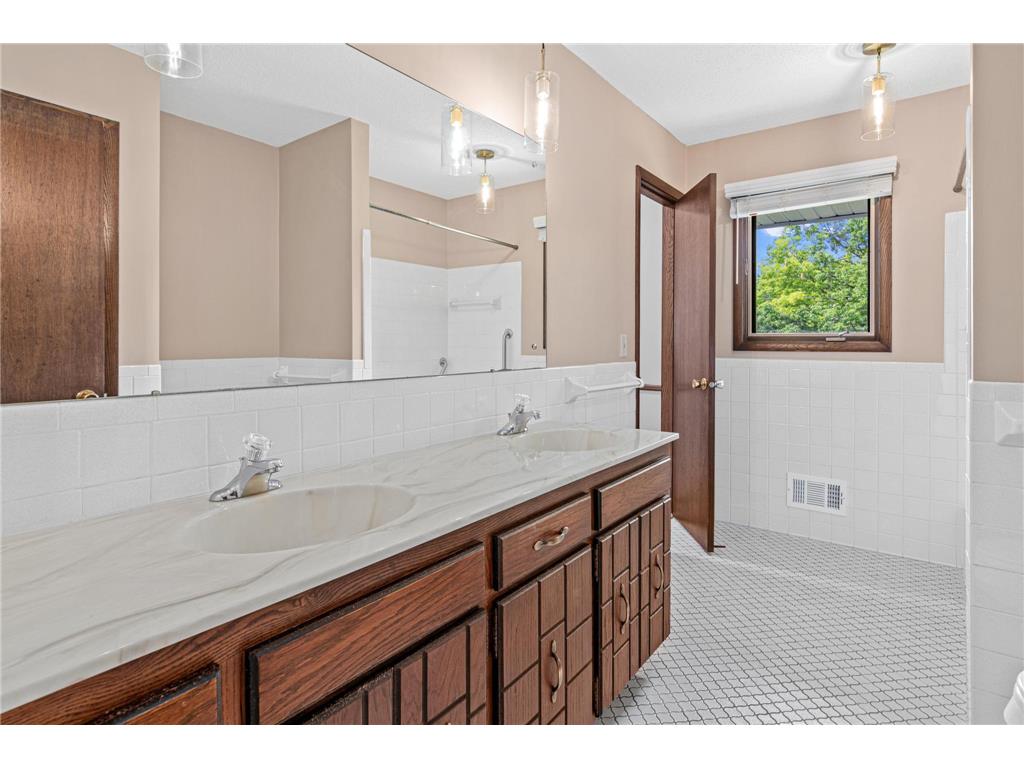 4829 Boone Circle N New Hope MN 55428 7079058 image7