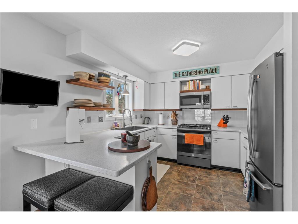 4830 Lakeview Drive Shoreview MN 55126 6820502 image10
