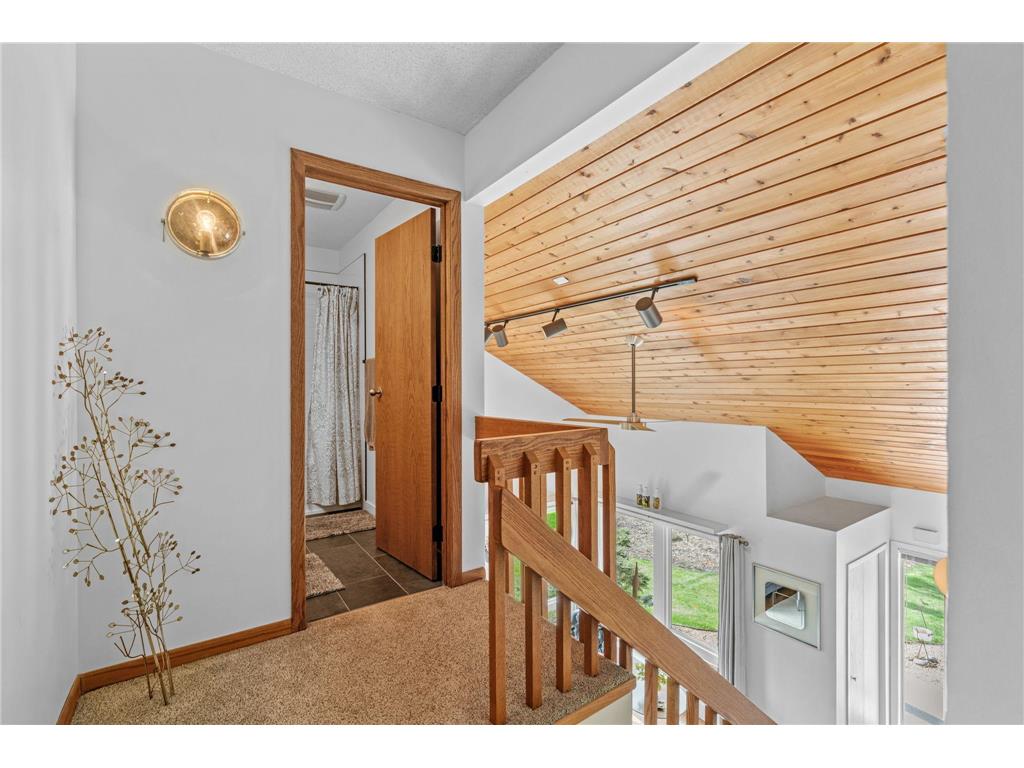 4830 Lakeview Drive Shoreview MN 55126 6820502 image14