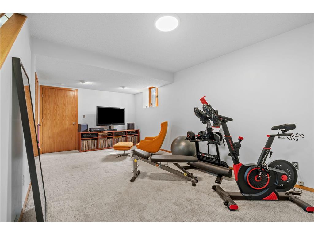 4830 Lakeview Drive Shoreview MN 55126 6820502 image22