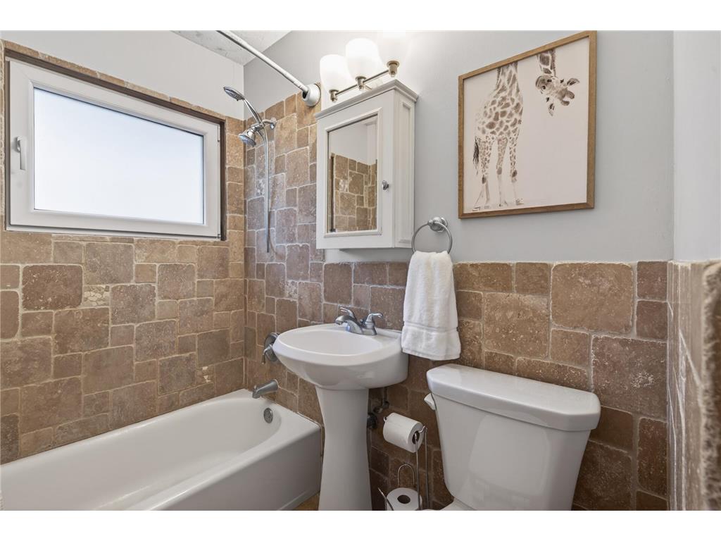 4830 Shady Lane N Minnetonka MN 55345 7039461 image15