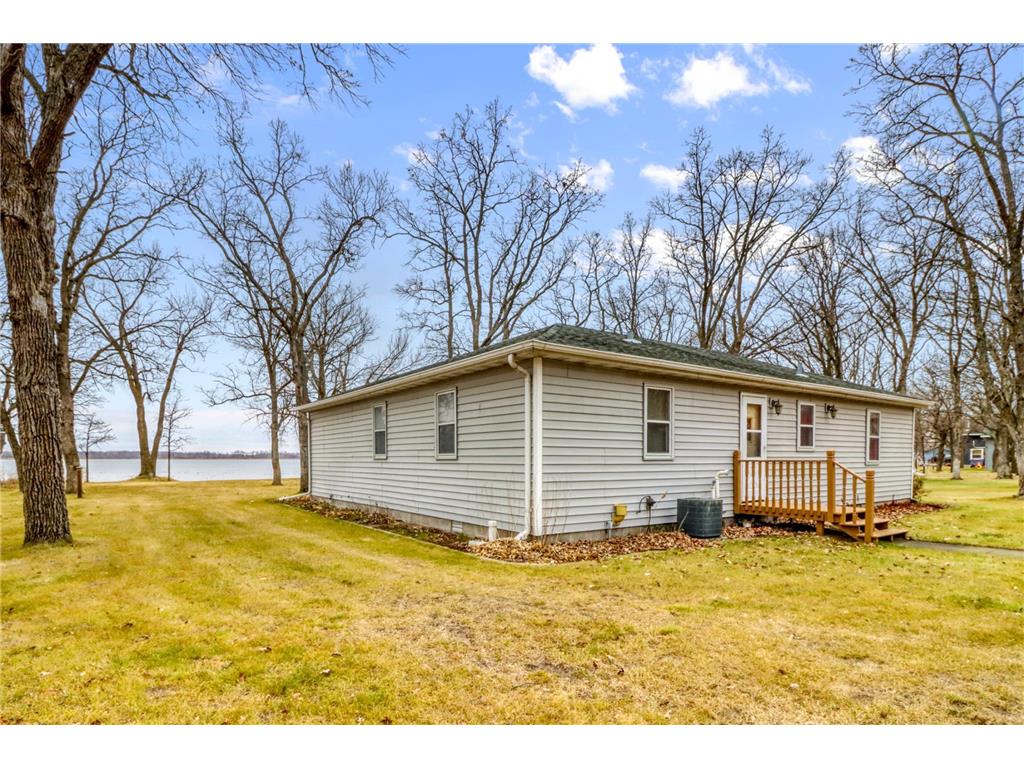 48300 366th Street New York Mills MN 56567 - Rush Lake 6820618 image1