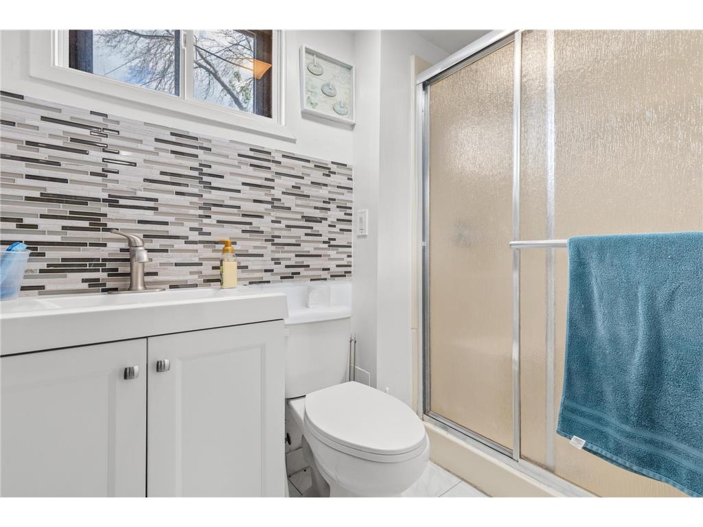 4831 Washington Street NE Columbia Heights MN 55421 7107273 image3