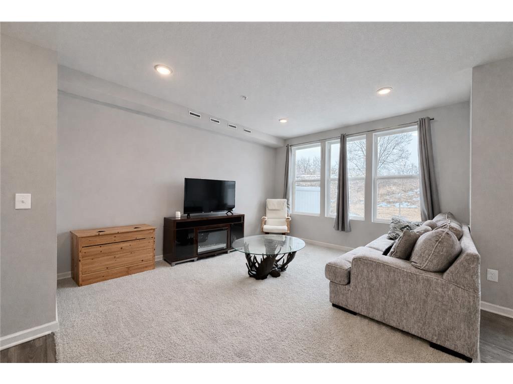 4832 Avery Court Eagan MN 55123 7018027 image7