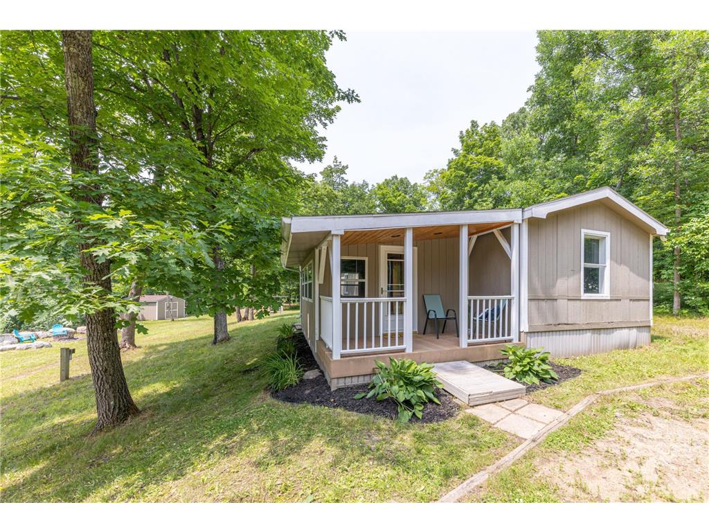 4833 Shangri La Drive NE Longville MN 56655 - Girl 6442896 image1