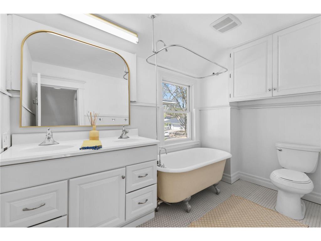 4836 Emerson Avenue S Minneapolis MN 55419 7034072 image24