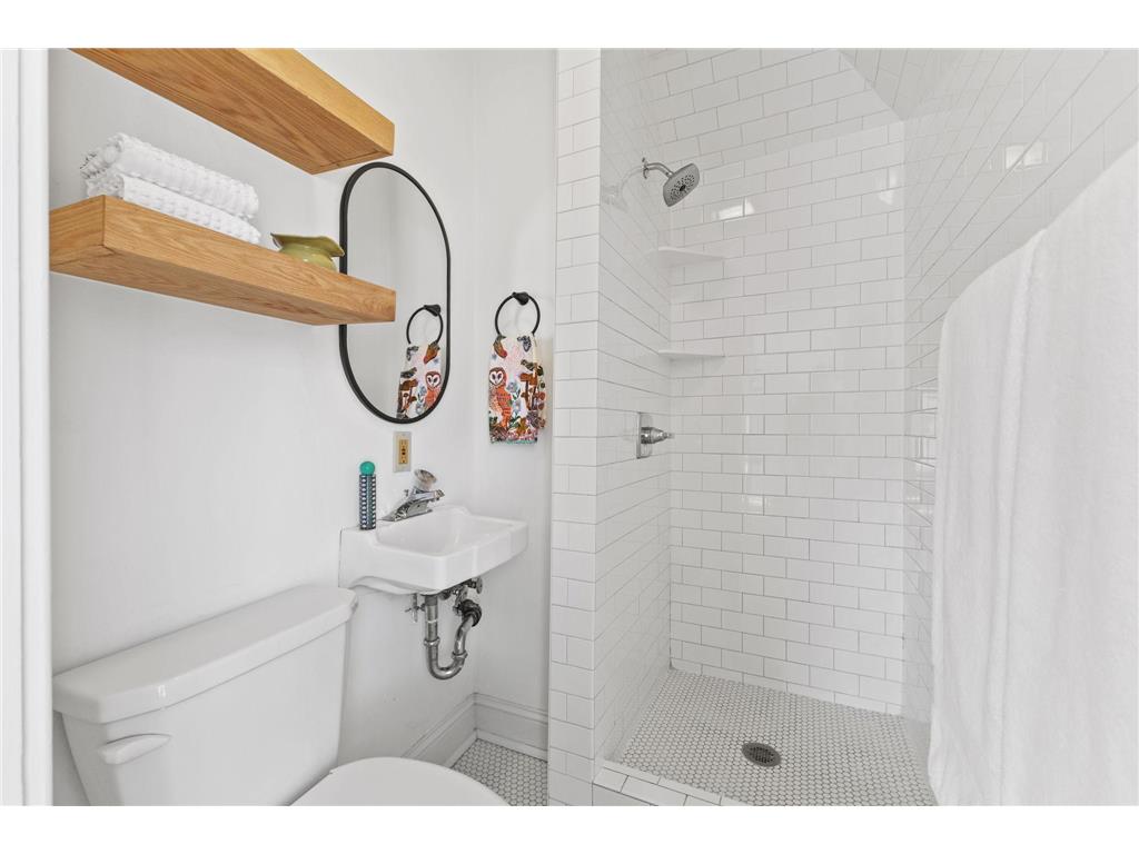 4836 Emerson Avenue S Minneapolis MN 55419 7034072 image28