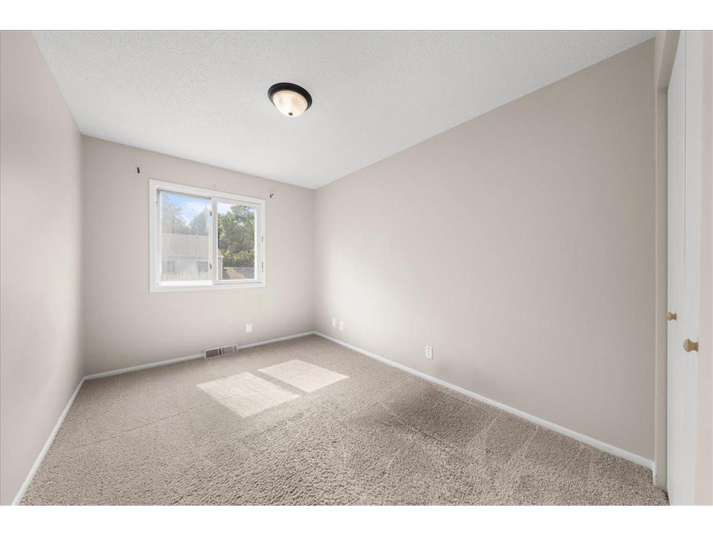 4836 Grenwich Trail N Oakdale MN 55128 7090616 image19
