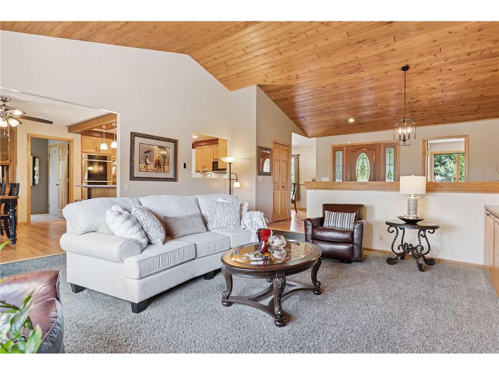 4838 Crown Lane Woodbury MN 55129 7044788 image16