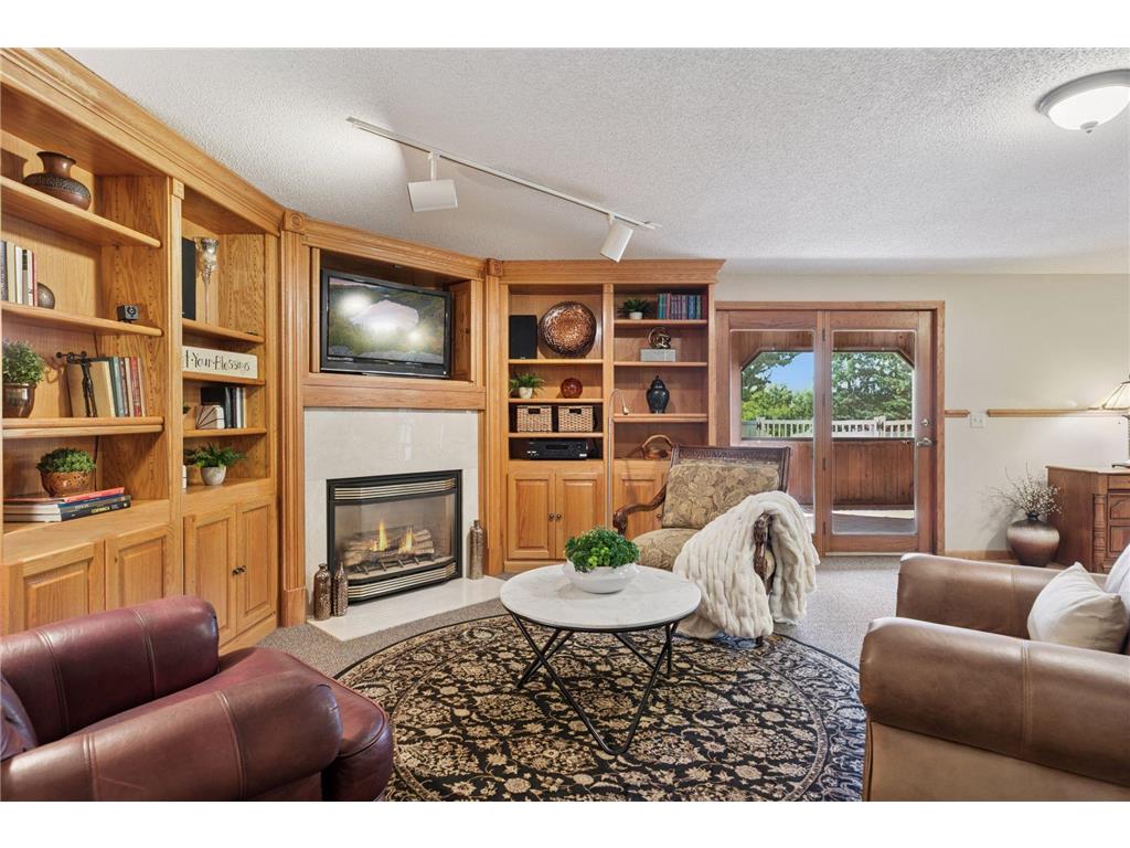 4838 Crown Lane Woodbury MN 55129 7044788 image40