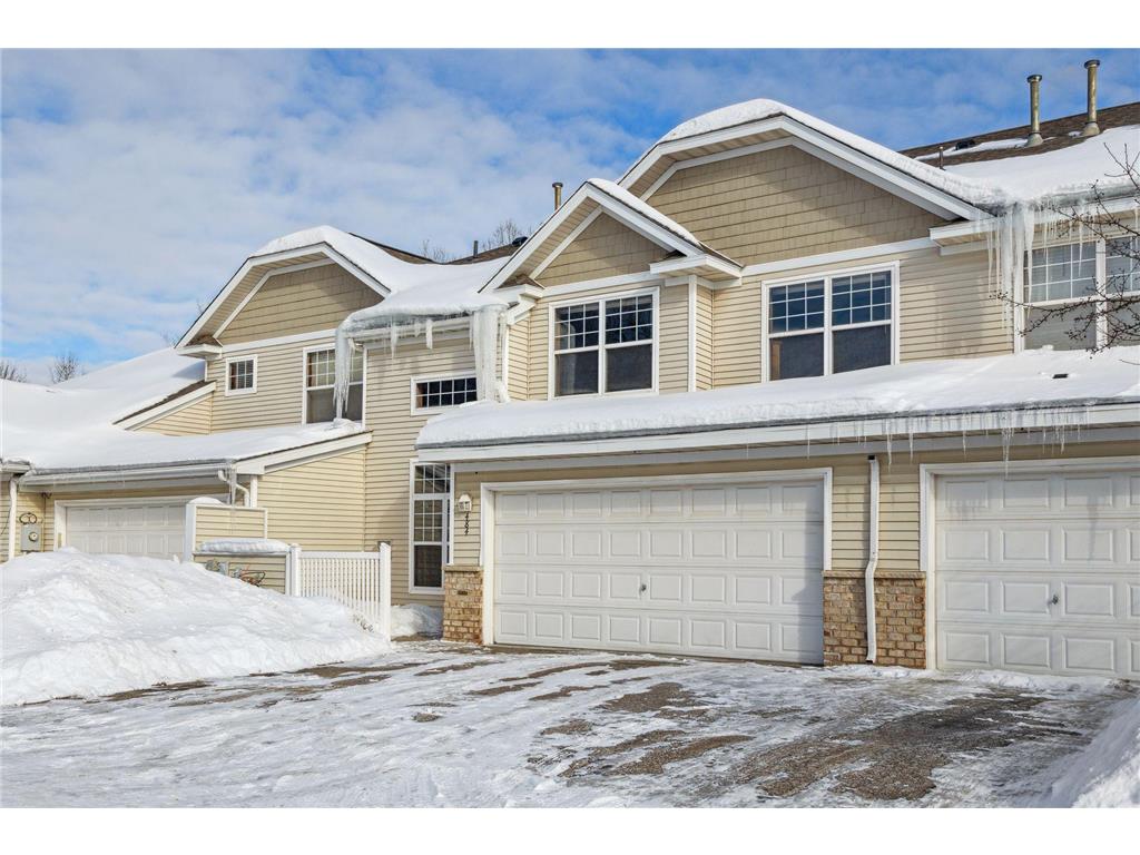 484 Hickory Lane N Oakdale MN 55128 6327416 image1