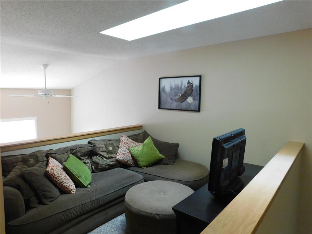 484 Hickory Lane N Oakdale MN 55128 6786505 image10