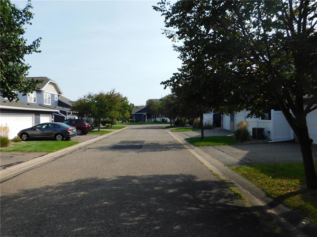 484 Hickory Lane N Oakdale MN 55128 6786505 image18