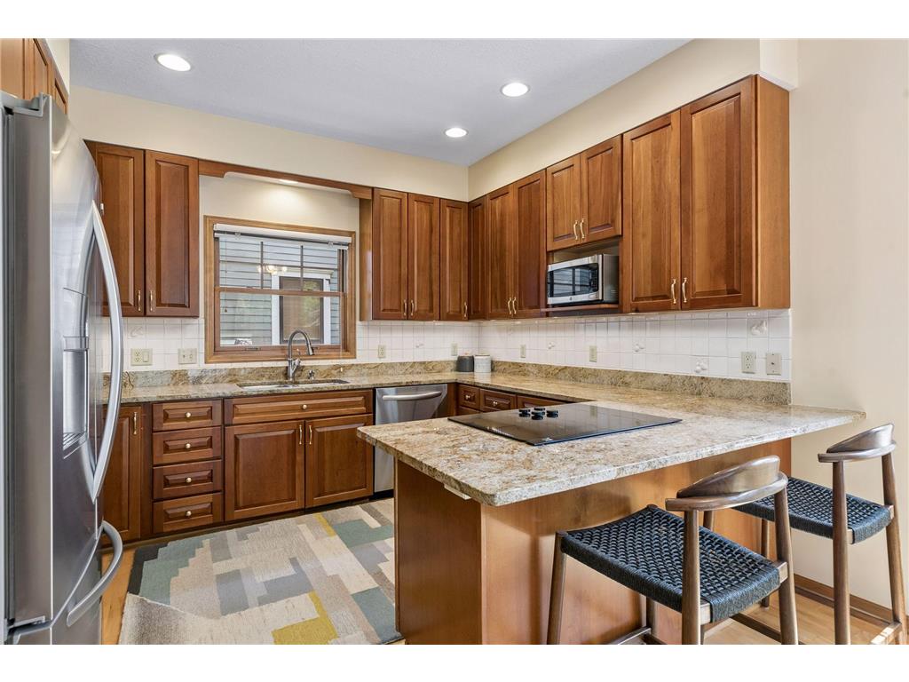 484 Laurel Avenue Saint Paul MN 55102 7087904 image14