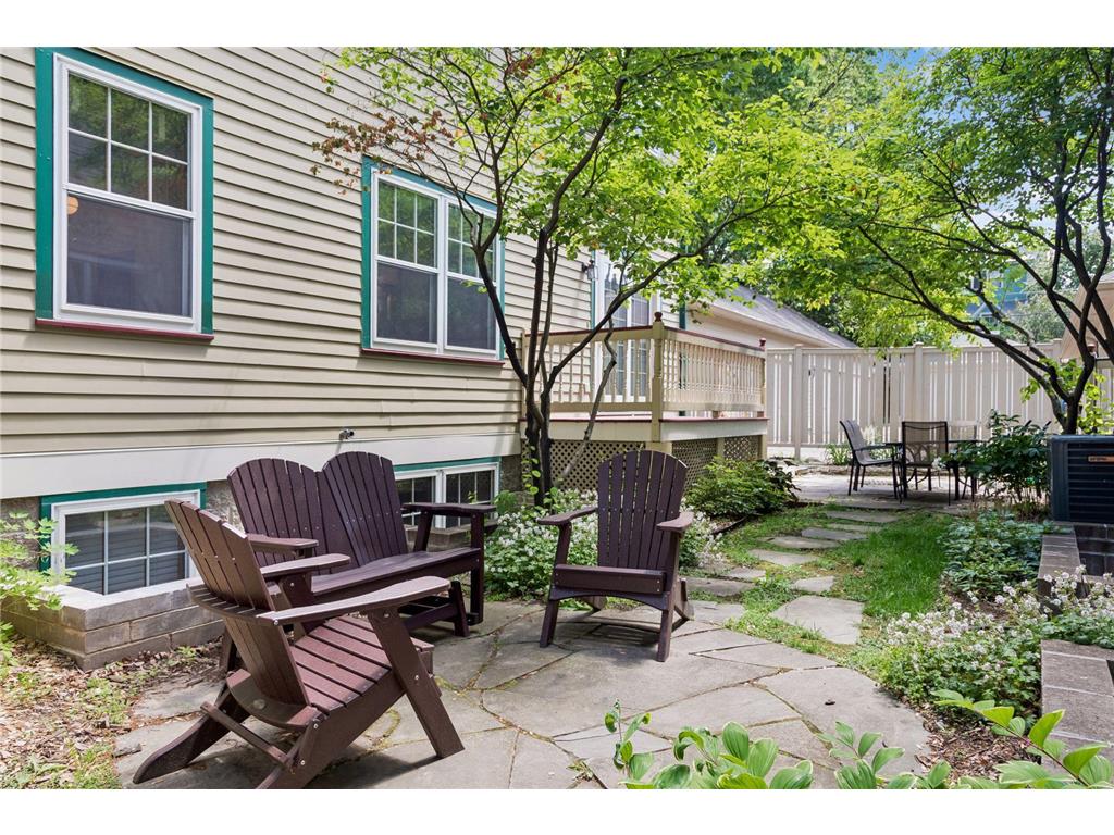 484 Laurel Avenue Saint Paul MN 55102 7087904 image41