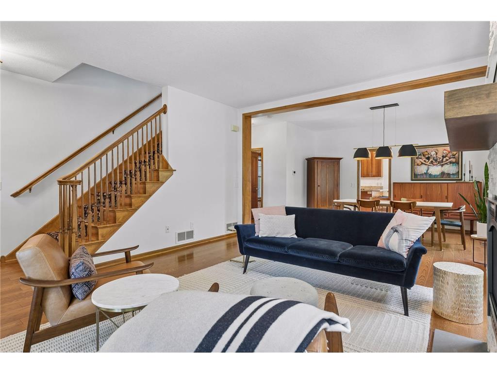 484 Laurel Avenue Saint Paul MN 55102 7087904 image9