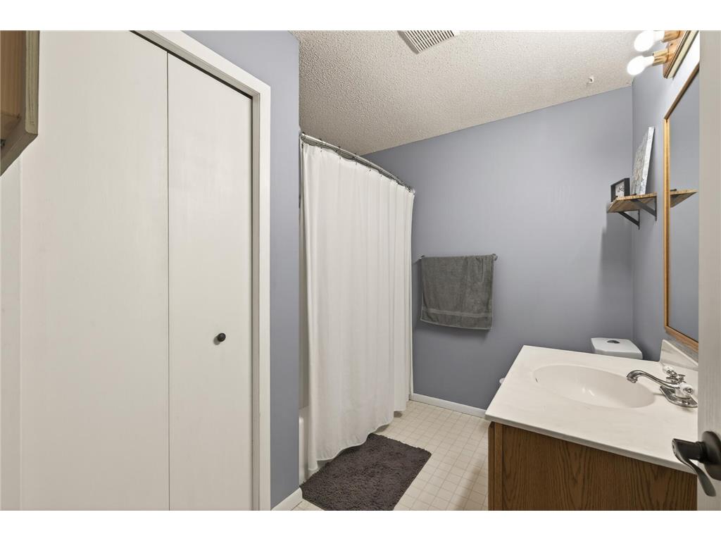 4841 Helena Road N Oakdale MN 55128 7076588 image12