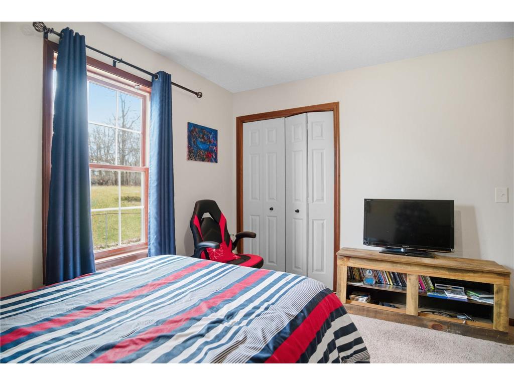 4843 Hamlet Avenue N Oakdale MN 55128 7042111 image22