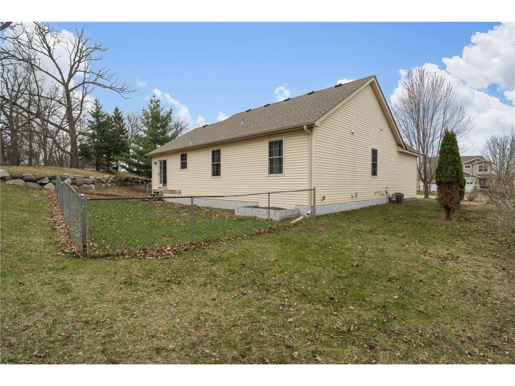 4843 Hamlet Avenue N Oakdale MN 55128 7042111 image29