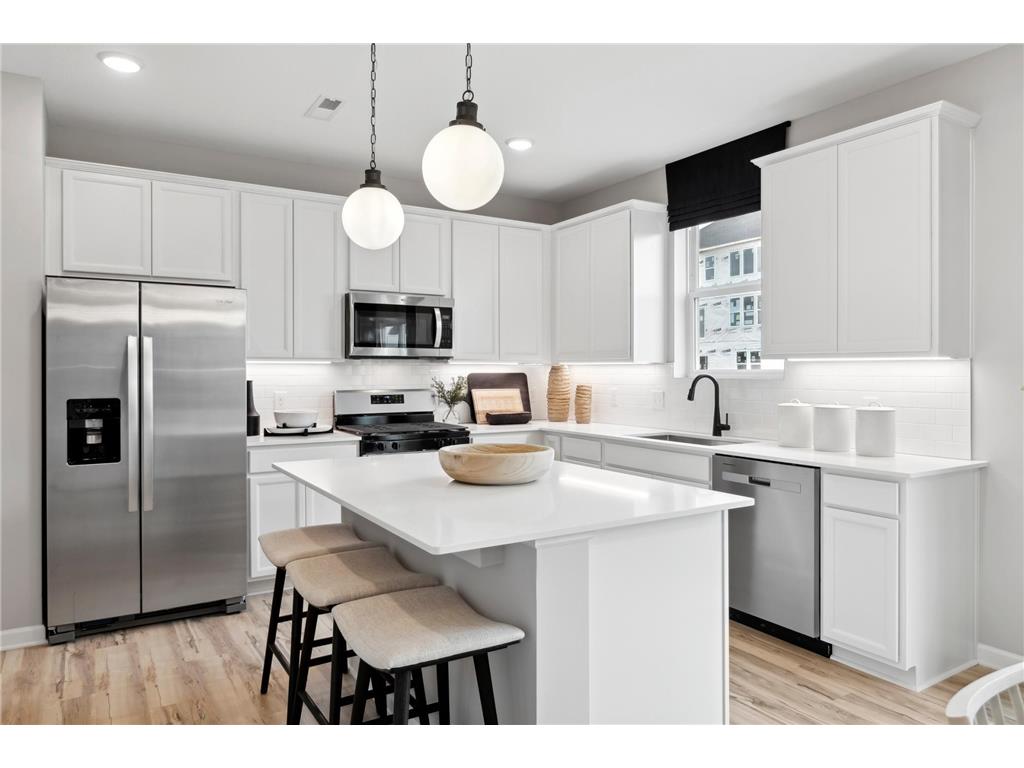 4843 Island Park Drive Woodbury MN 55129 6818826 image22