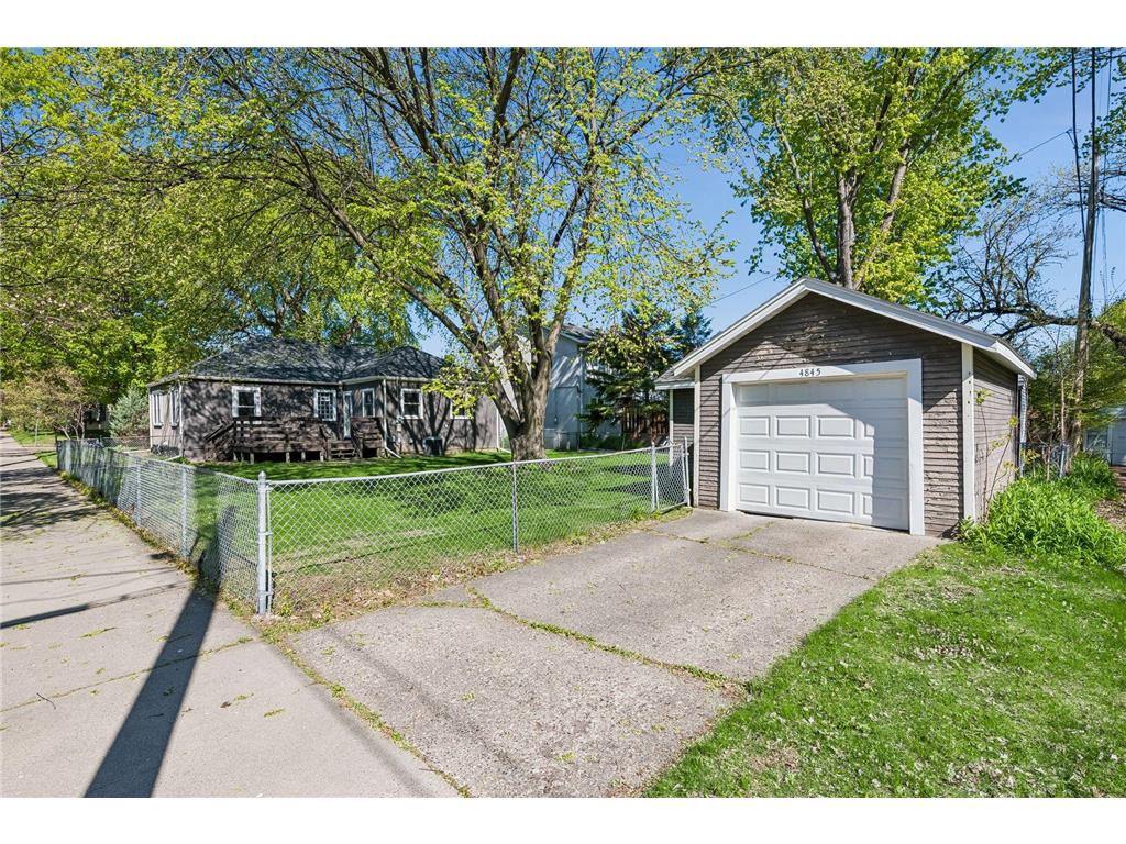 4845 37th Avenue S Minneapolis MN 55417 7070459 image33