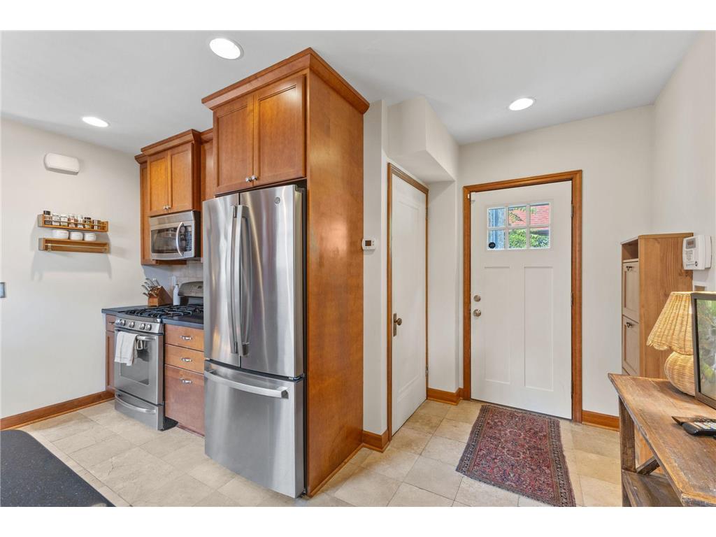 4849 Portland Avenue Minneapolis MN 55417 6743491 image19