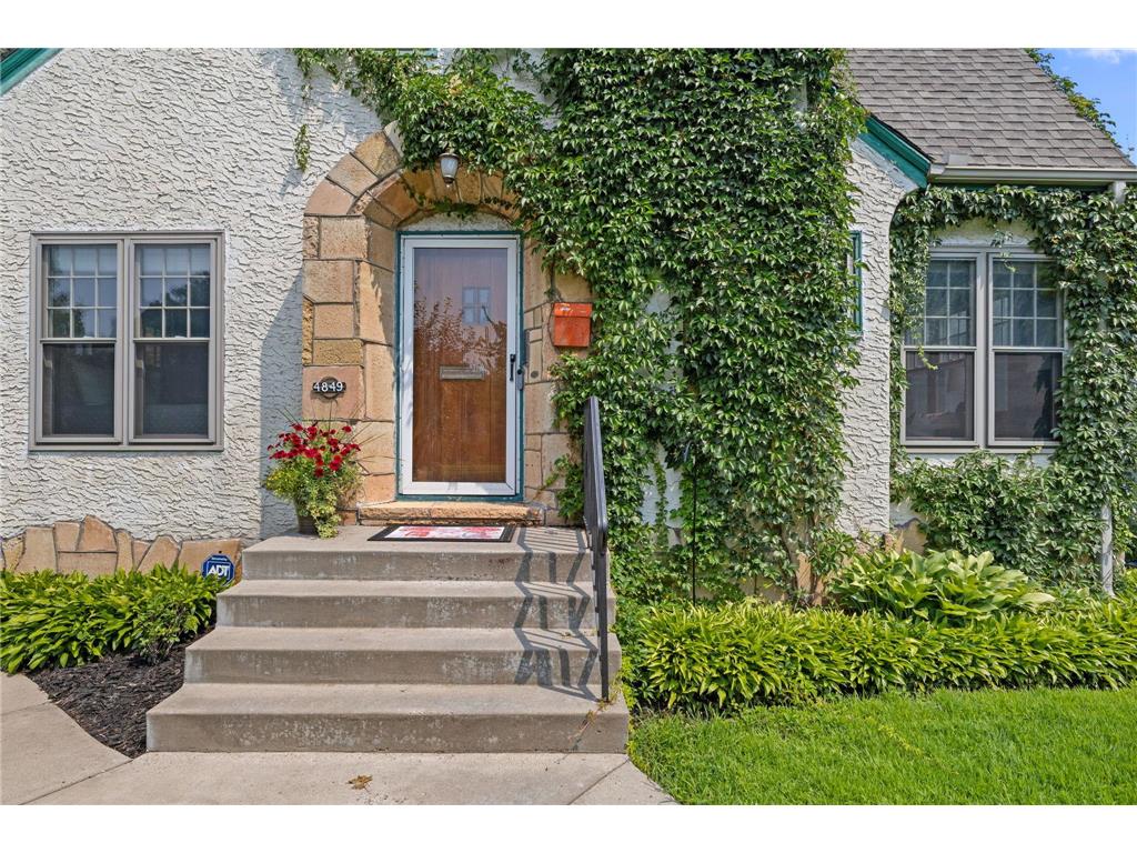 4849 Portland Avenue Minneapolis MN 55417 6743491 image38