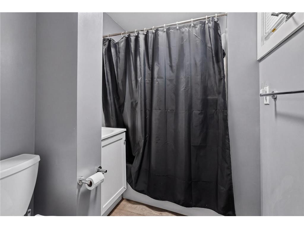 485 Belvidere Street E Saint Paul MN 55107 6823925 image23