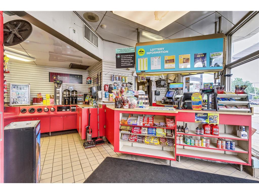 485 Snelling Avenue S Saint Paul MN 55116 6784982 image12