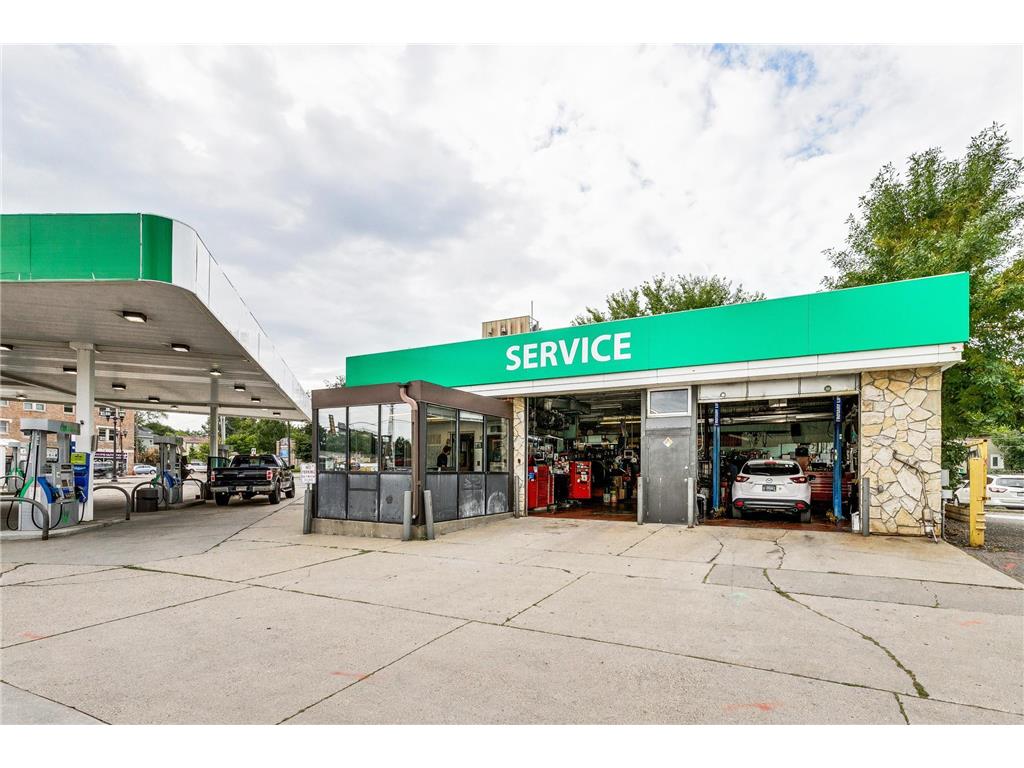 485 Snelling Avenue S Saint Paul MN 55116 6784982 image4