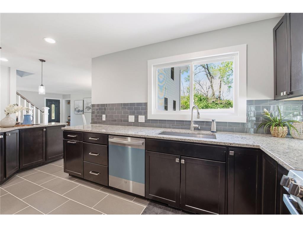 4850 W 64th Street Edina MN 55435 7075827 image15