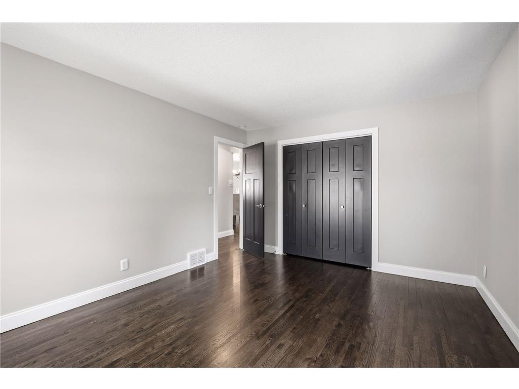 4850 W 64th Street Edina MN 55435 7075827 image21