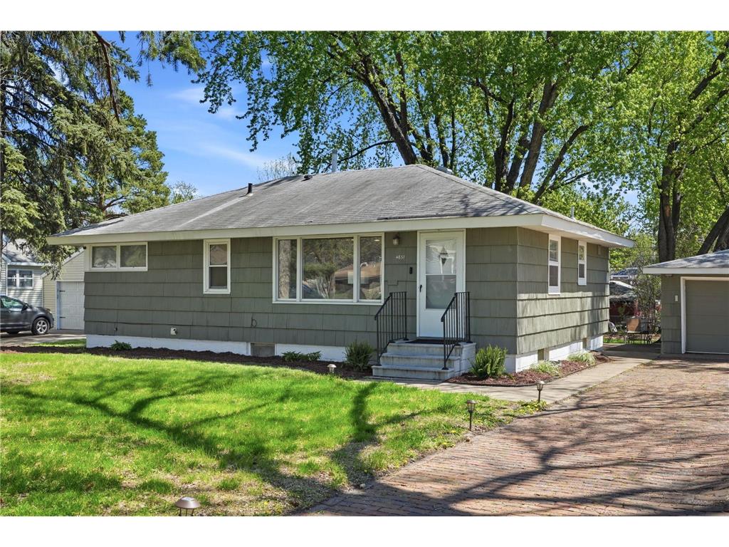 4851 2 1/2 Street NE Fridley MN 55421 7068765 image1