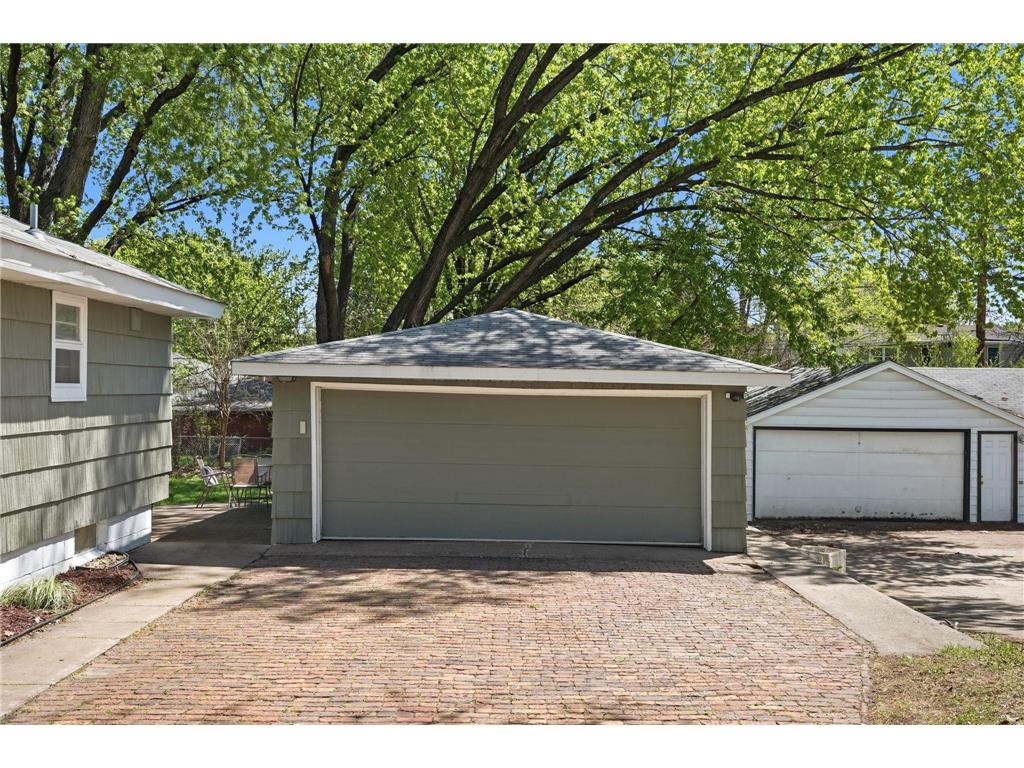 4851 2 1/2 Street NE Fridley MN 55421 7068765 image23